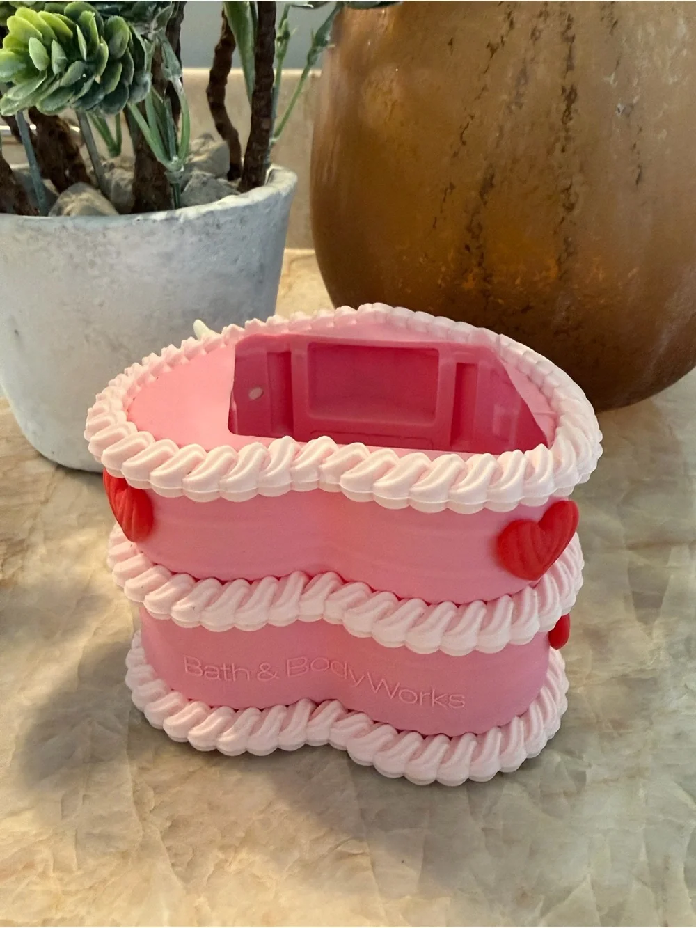 Bath & Body Works Love Birds Soap Holder NWT Valentine Heart Cake Musical